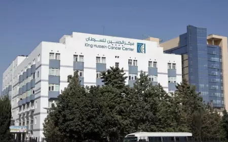 مركز الحسين استقبل 11 مصابا بالسرطان من غزة