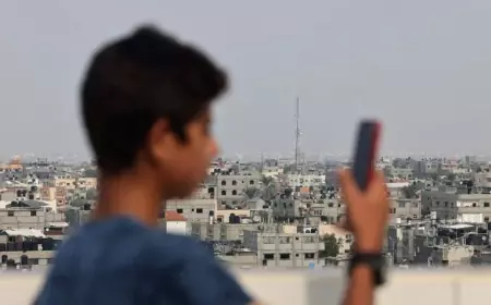 عودة خدمات الاتصالات والإنترنت في قطاع غزة تدريجيا