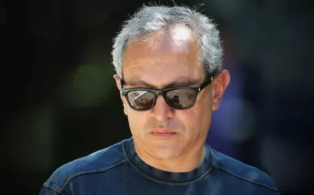 أغنى رجل في مصر ينقل مجموعته إلى أبو ظبي