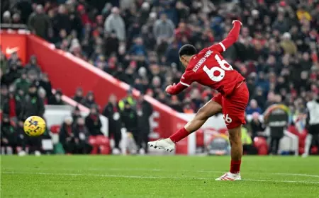 ليفربول يتجاوز فولهام برباعية