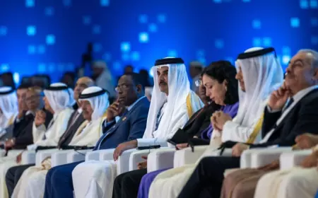 مندوبا عن الملك .. الخصاونة يشارك في منتدى الدوحة