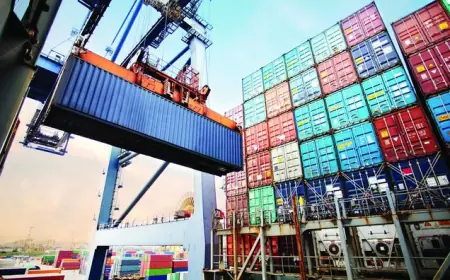 تقرير: التجارة العالمية ستنكمش 5% في 2023