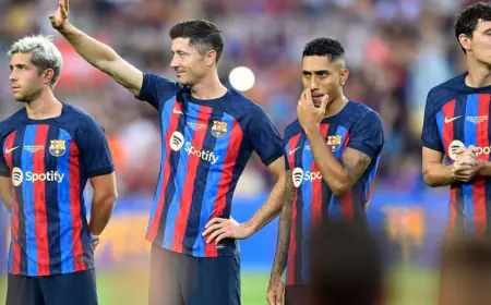 قرار كتالوني  يمنع اللاعبين من "الاستحمام" بعد المباريات