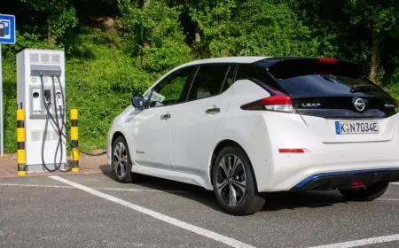 نصائح  للتعامل مع بطارية السيارة الكهربائية