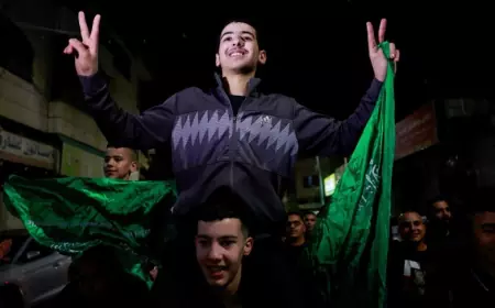 صحيفة  تكشف عن اجتماع بين الموساد ورئيس وزراء قطر في النرويج