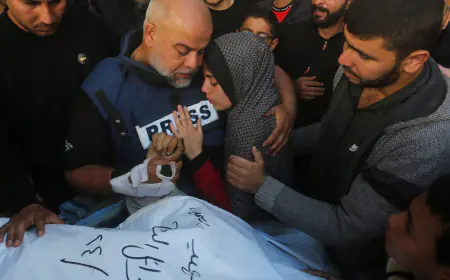 اغتيال الصحفيين "الدحدوح و ثريا".. والجزيرة تدين