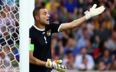 شفيع ينصح عموته.. ويدافع عن السومه