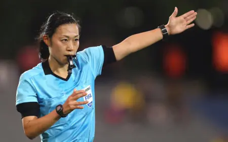 ياماشيتا.. أول حكمة تدير مباراة في كأس آسيا