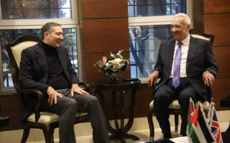 حوارية سياسية في جامعة الشرق الأوسط -صور