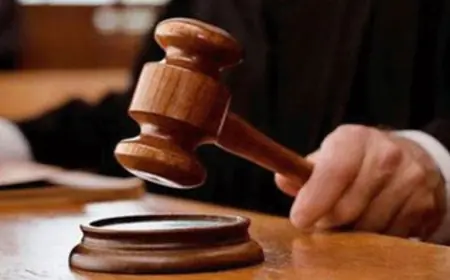 حبس وغرامة لموظفين حكوميين (التفاصيل)