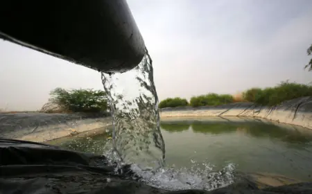 الحكومة:  اتفاقيات بأكثر من نصف مليار دولار في قطاعي  المياه والصرف الصحي