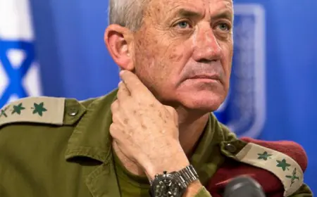 غانتس يتوجه لواشنطن .. وبايدن يأمل بوقف اطلاق النار قبل رمضان