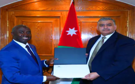 الخارجية تتسلم نسخة من أوراق اعتماد سفير غينيا لدى الأردن