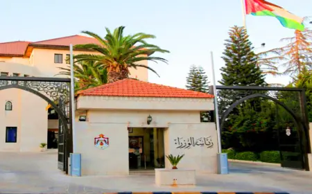 تحديد دوام القطاع العام في شهر رمضان من العاشرة صباحا لغاية الثالثة