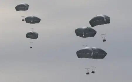 أكبر عملية إنزال جوي لمساعدات على غزة بمشاركة دولية