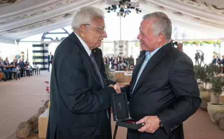 الملك يُنعم بميدالية اليوبيل الفضي على شخصيات ومؤسسات في إربد ( أسماء)