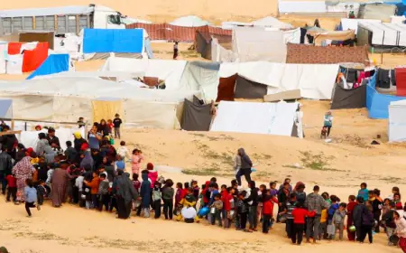 مجزرة جديدة.. الاحتلال الإسرائيلي يطلق النار على غزيين ينتظرون المساعدات