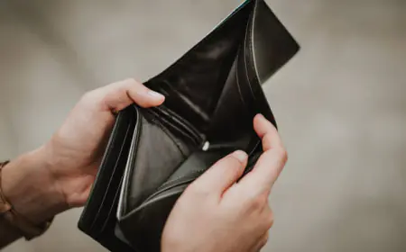 مصدر يرجح تأجيل أقساط قروض الأفراد لشهر آذار