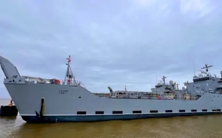 سفينة أميركية تصل بحر غزة لتقديم المساعدات