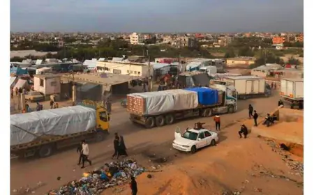 وصول  ثاني  دفعة  من شاحنات المساعدات الانسانية لشمال غزة