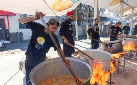 الملك عبد الله بن الحسين يُشيد بجهود  منظمة WCK