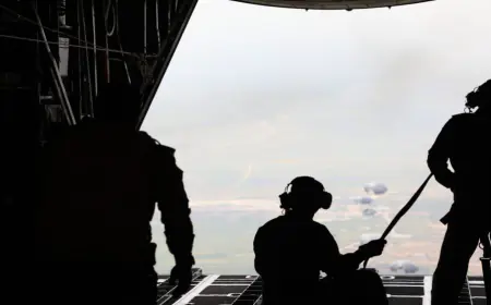 الجيش: 6 إنزالات جوية لمساعدات إنسانية وغذائية شمال قطاع غزة