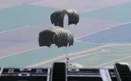 الجيش العربي يُنفذ 10  إنزالات جوية على شمال قطاع غزة