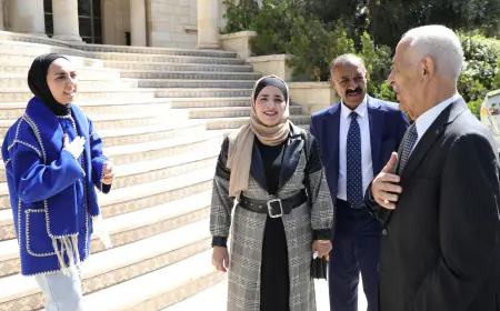 رئيس الديوان الملكي الهاشمي يلتقي وفدا مجتمعيا وشبابيا من مأدبا