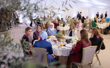 جلالة  الملكة رانيا  تقيم  مأدبة افطار لسيدات  في محافظة جرش