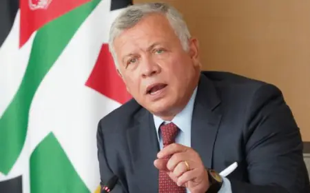 جلالة الملك يلتقي وجهاء وممثلين عن أهالي المخيمات في الأردن