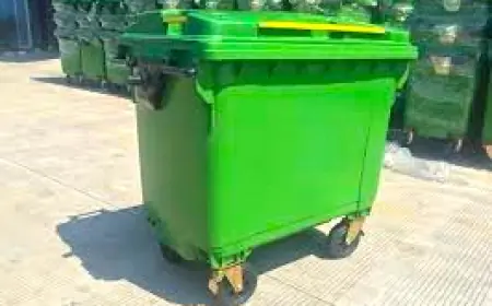 بناء على كشف حسي.. توزيع 100 حاوية نفايات في المزار الشمالي