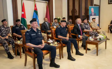 جلالة الملك يتابع تمرين سواعد النشامى لمديرية الدفاع المدني