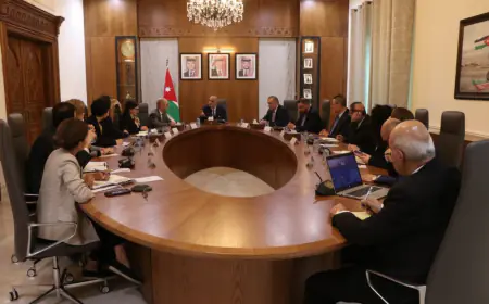 الخصاونة يلتقي رئيس بعثة صندوق النقد الدولي للأردن