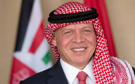 بعد زيارة عمل شملت إيطاليا والولايات المتحدة الأمريكية..  الملك يعود إلى أرض الوطن