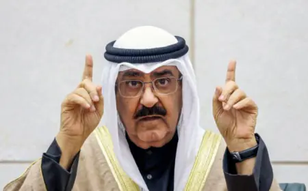 أمير الكويت: اتخذت قرارا صعبا لإنقاذ البلد وتأمين مصالحه العليا