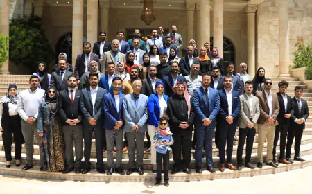 رئيس الديوان الملكي يلتقي وفدا شبابيا وممثلي جمعية وطني لدعم الطالب الفقير