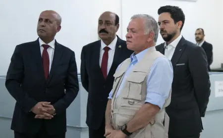 جلالة الملك يزور المعيارية للصناعات الخرسانية بمدينة الحلابات الصناعية