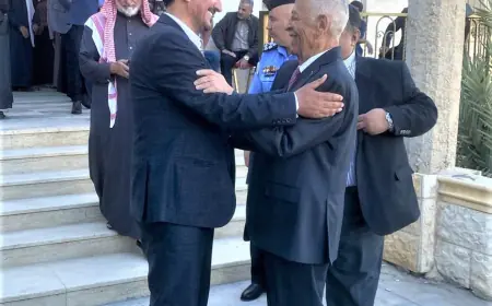 مندوبا عن الملك وولي العهد.. العيسوي يعزي عشيرة  القطاونة