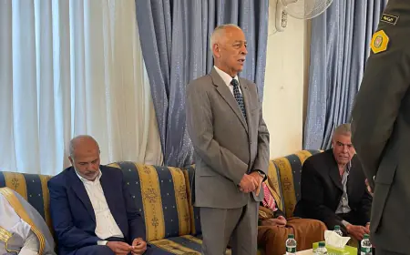 مندوبا عن الملك وولي العهد.. العيسوي يعزي عشيرة الحديد