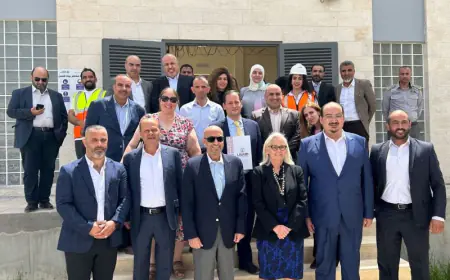 وزير المياه والري ومديرة بعثة الوكالة الأمريكية للتنمية الدولية يدشنان محطة ضخ الواحة