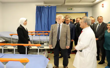 الرئيس التشيكي يزور مستشفيات البشير ومستشفى الخالدي