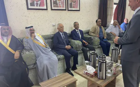 مندوبا عن الملك وولي العهد.. العيسوي يعزي عشيرتي العتوم والرواشدة