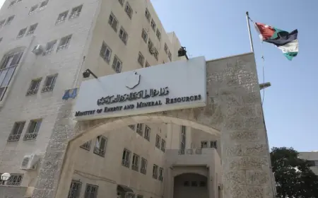 الطاقة تطرح عطاءين للطاقة الشمسية لمنتفعي صندوق المعونة الوطنية