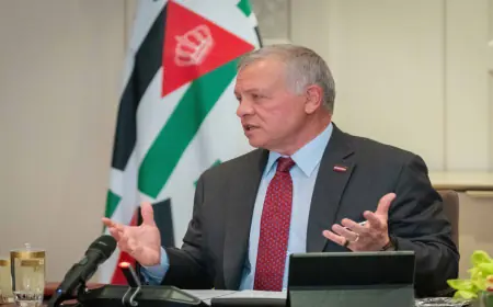 الملك يعود إلى أرض الوطن بعد زيارة خاصة