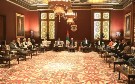 رئيس الديوان الملكي يتلقي وفدا من وجهاء العقاربة ووفدا شبابيا من إربد