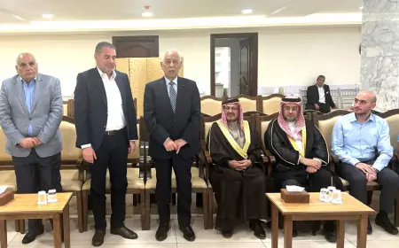 مندوبا عن الملك وولي العهد.. العيسوي يعزي قطينة ولدجر والعمري