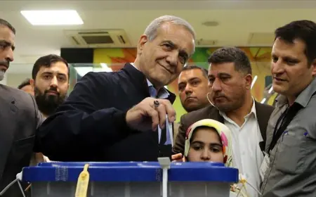 الطبيب الجراح ذو الأصول الأذرية..  من هو الرئيس الإيراني الجديد؟