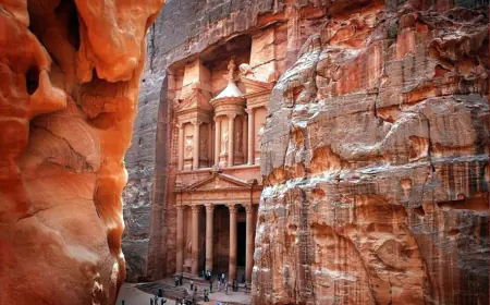 تسريح أكثر من 300 عامل.. وإغلاق أكثر من 28 فندقا في البترا