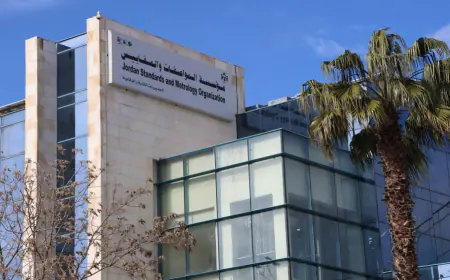 إغلاق 4 محطات محروقات وتحويل 5 أخرى للنائب العام
