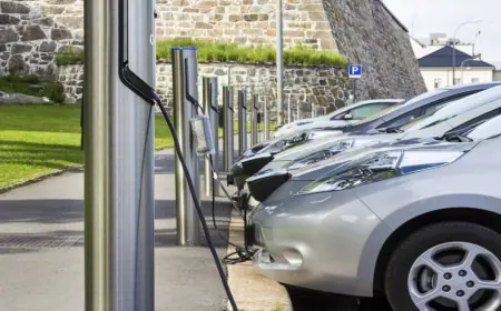 63 محطة شحن عامة لشحن المركبات الكهربائية  موزعة في مختلف مناطق المملكة